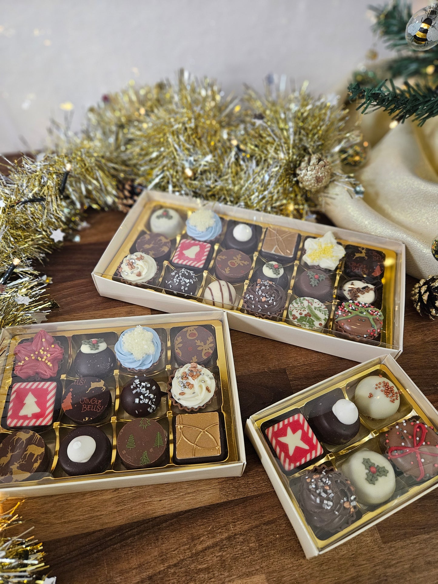 Festive Chocolate Box - Bee Sweet (Argyll)