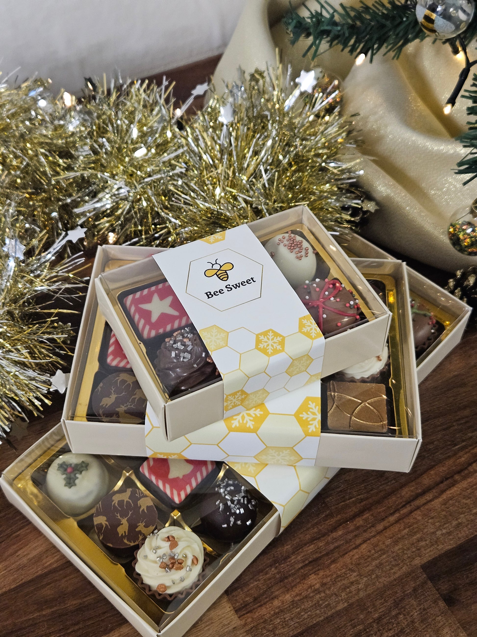 Festive Chocolate Box - Bee Sweet (Argyll)